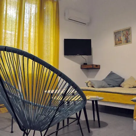Le 27 Apartment